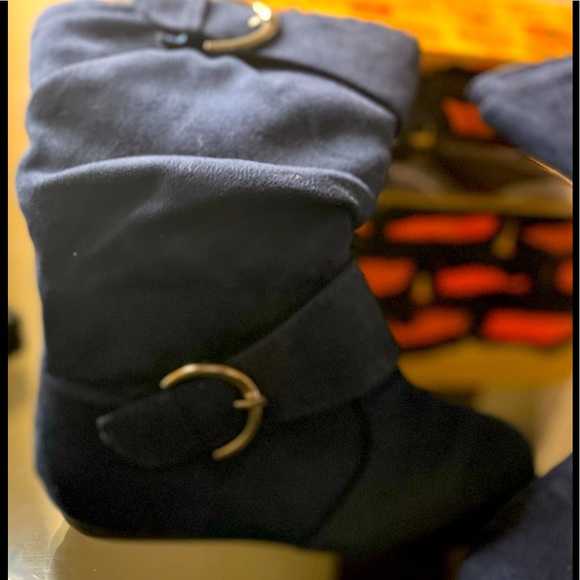Link “Slouch” Boots (Navy Blue / Suede), Youth Size 3: $20 - Picture 6 of 12
